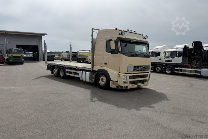 Vrachtauto met open laadbak Volvo FH12-460 6x2 Brücke / Swiss-Vehicle