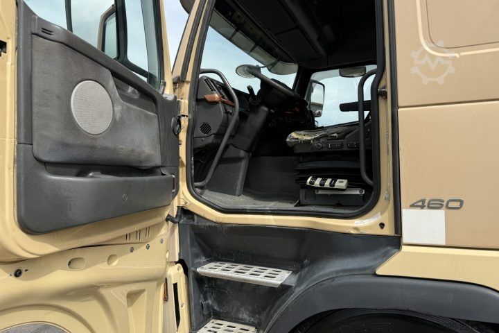 Vrachtauto met open laadbak Volvo FH12-460 6x2 Brücke / Swiss-Vehicle