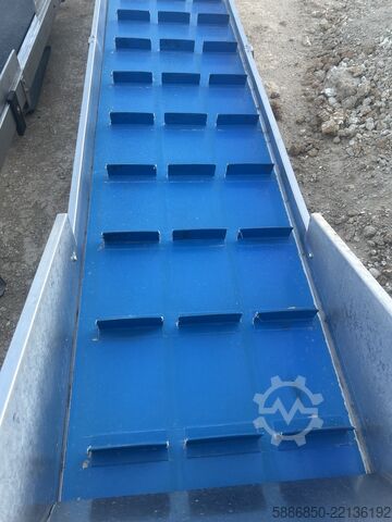 Odebírací dopravník Inox 560 cm x 56 cm Htech 