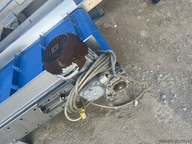 Odebírací dopravník Inox 560 cm x 56 cm Htech 