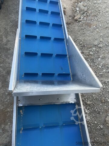 Odebírací dopravník Inox 560 cm x 56 cm Htech 