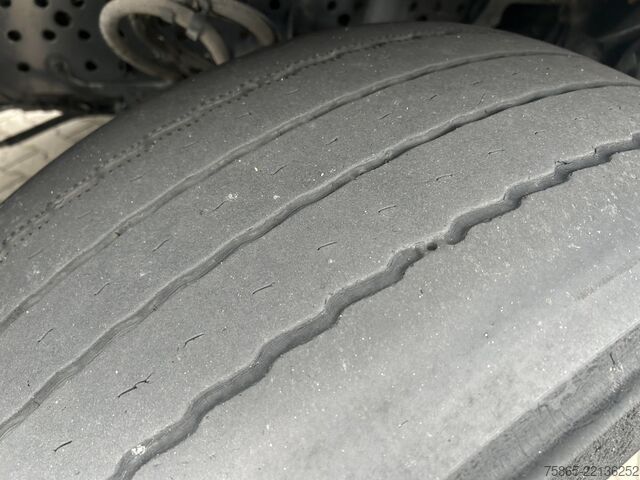 Standard-SZM Mercedes-Benz Actros 1845 Bigspace / 476 dkm / Tacho V2 / 2 T...