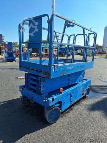 Ascensor cu foarfecă Genie GS-2646