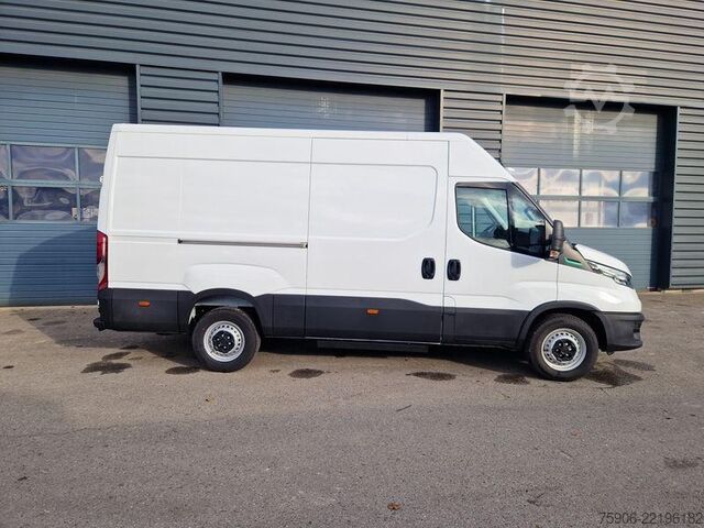 Bestelwagen Iveco Daily