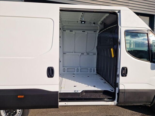 Bestelwagen Iveco Daily