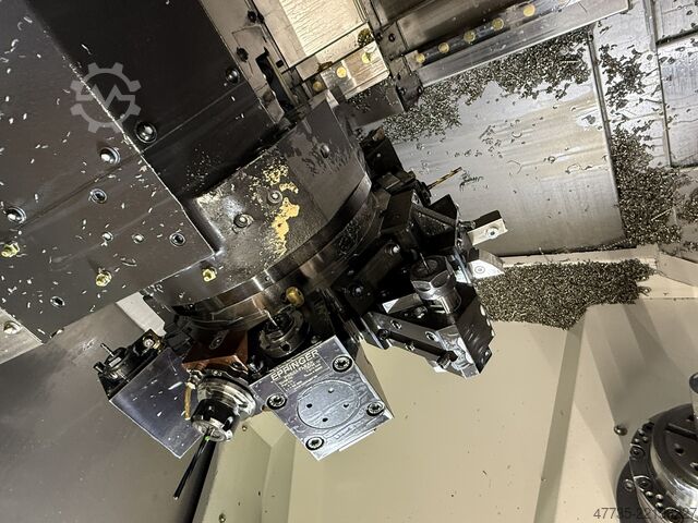 CNC svarv- och fräscenter HYUNDAI WIA SE 2200 LSYA