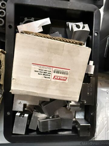 CNC svarv- och fräscenter HYUNDAI WIA SE 2200 LSYA