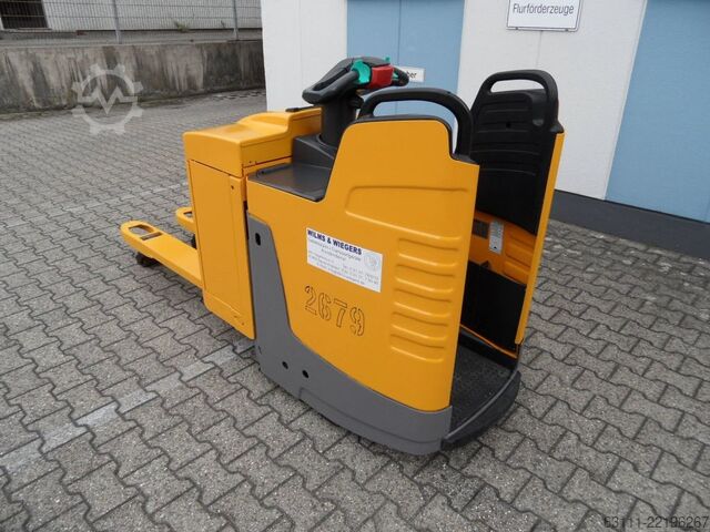 Porta-paletes manual Jungheinrich ERE 225 - elektr. Lenkung - Plattform
