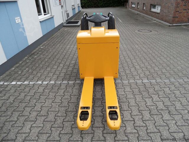 Porta-paletes manual Jungheinrich ERE 225 - elektr. Lenkung - Plattform