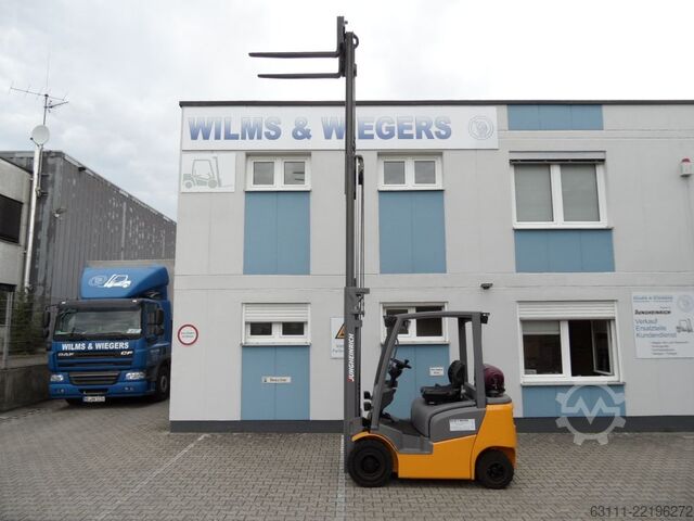 Empilhador de GPL Jungheinrich TFG 316 - Triplex - wenig Stunden