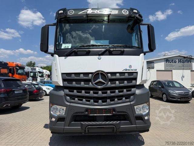Kamyon şasisi MERCEDES-BENZ Arocs 3445 Fahrgestell 8X2/RECHTSLENKER/Retarder