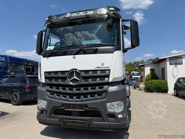 Kamyon şasisi MERCEDES-BENZ Arocs 3445 Fahrgestell 8X2/RECHTSLENKER/Retarder
