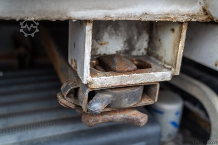 Bőrönd RENAULT PREMIUM 340 DXI