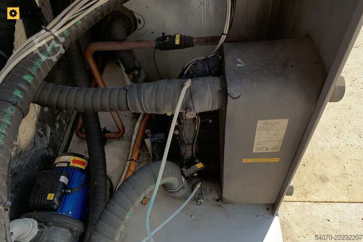 Chladič Used Industrial Chiller UNIFLAIR - 109 kW | With warranty