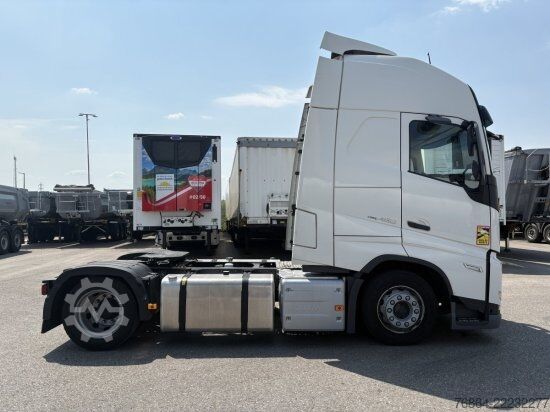 Zapreminski vučni traktor VOLVO FH 460,  EURO 6, VEB+, MEGA