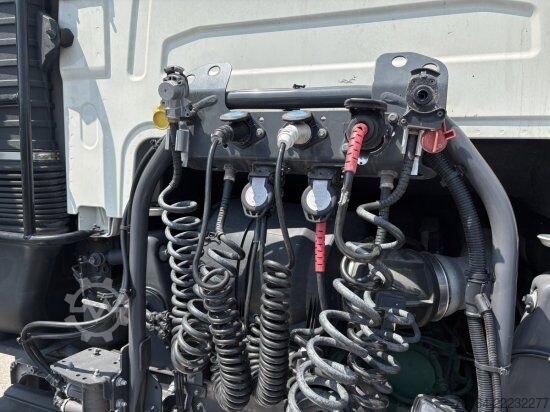 Zapreminski vučni traktor VOLVO FH 460,  EURO 6, VEB+, MEGA