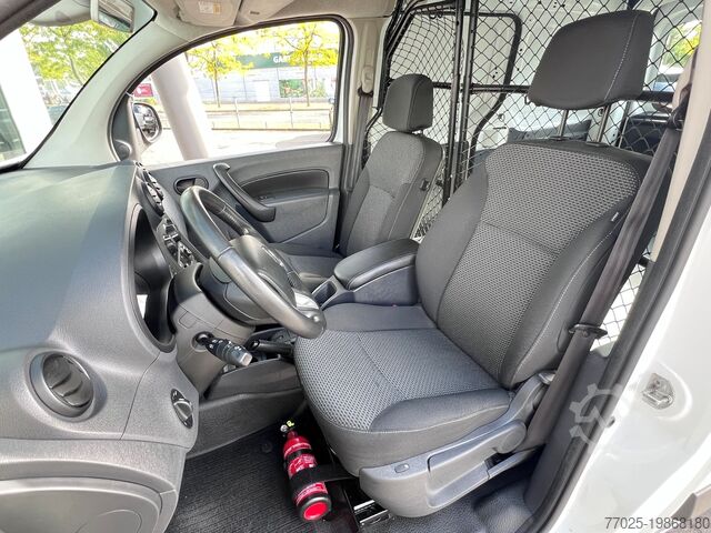 Skříňová dodávka Mercedes-Benz Citan automatik SHZ Navi Klima