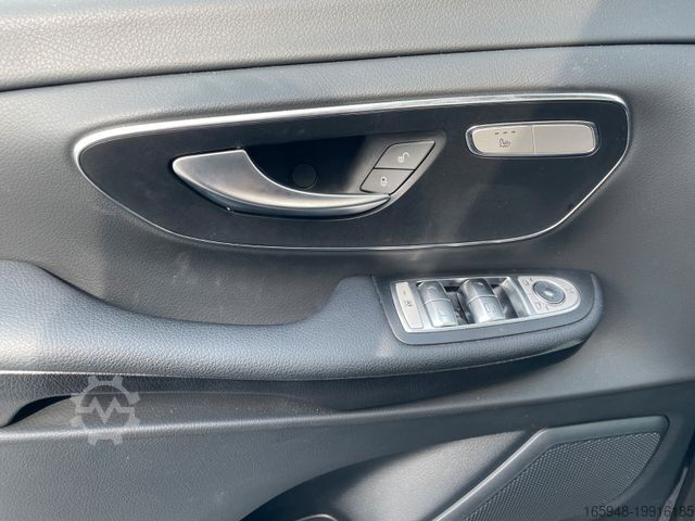 Minibus MERCEDES-BENZ V 220 Behinderten gerecht* Handgas*