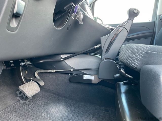 Minibus MERCEDES-BENZ V 220 Behinderten gerecht* Handgas*