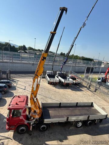 Vrachtauto met open laadbak SCANIA CV P 124