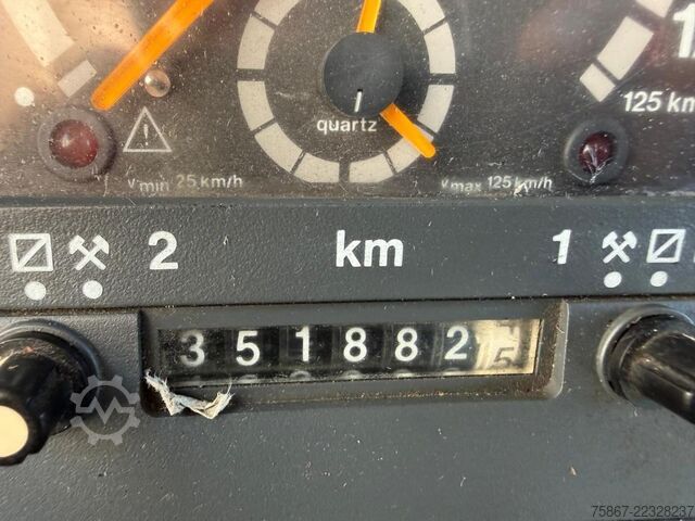 Vrachtauto met open laadbak SCANIA CV P 124