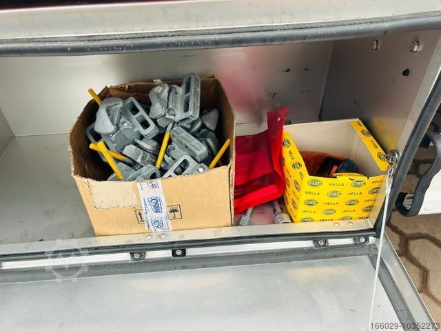 Semirimorchio con piattaforma di lavoro KÄSSBOHRER SPA Mega Tele Plattform Auflieger