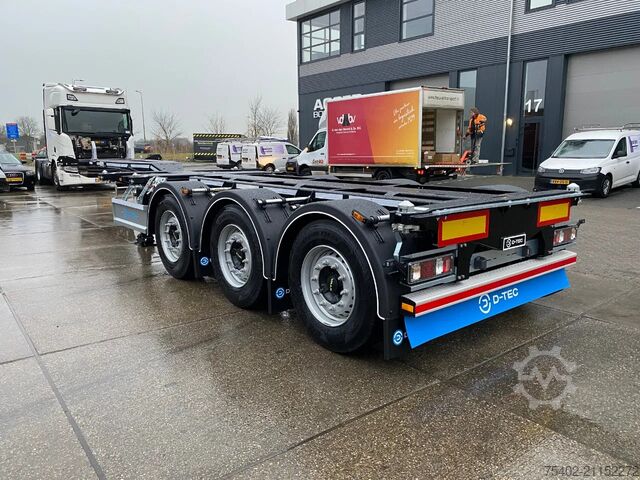 Containervervoer D-TEC VCC-01 / 3x Extendable / 1x Lift Axle