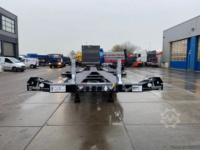 Containervervoer D-TEC VCC-01 / 3x Extendable / 1x Lift Axle