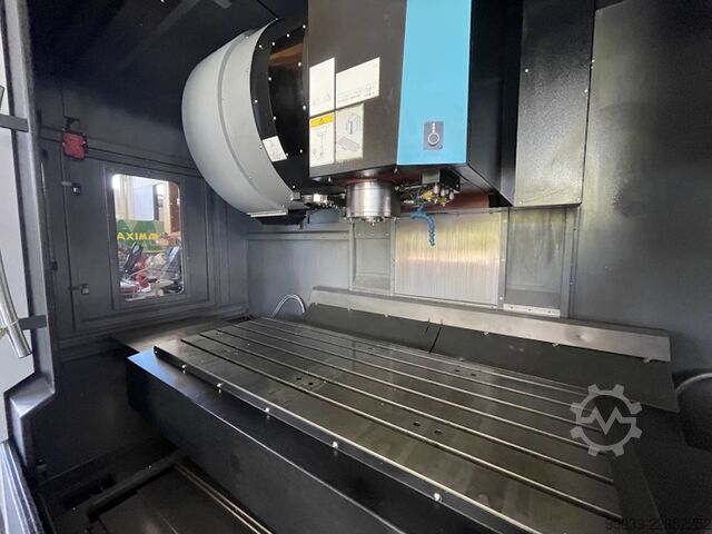 Brugt bearbejdningscenter HURCO VMX60i