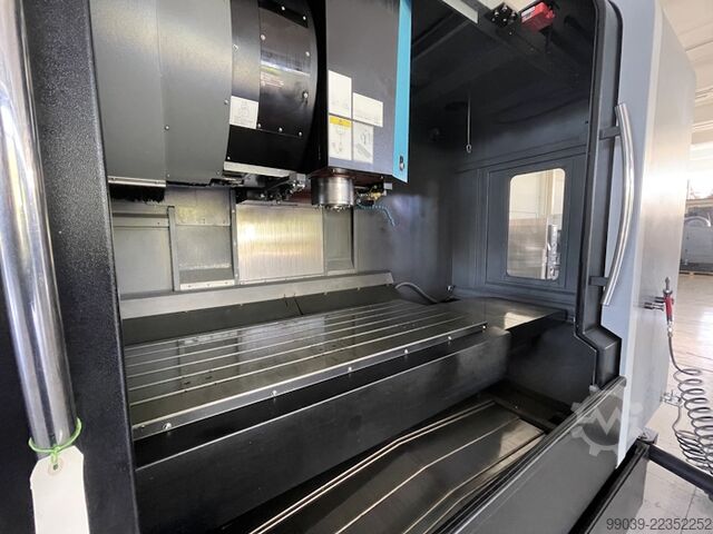 Brugt bearbejdningscenter HURCO VMX60i