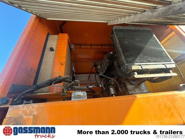 Kehrmaschine Mercedes-Benz SK 2024 AK 4x4, Enteisungsfahrzeug, 3x 2000l Tank