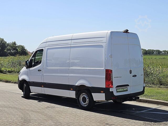 Bestelauto MERCEDES-BENZ SPRINTER 311 L2H2 MBUX10  RWD
