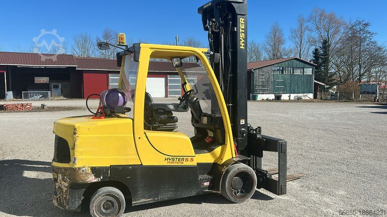 4kolový vysokozdvižný vozík Hyster S5.5FT Gas