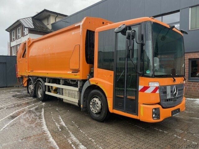 Śmieciarka Mercedes-Benz 2635 6x2 Econic Geesink/Euro6