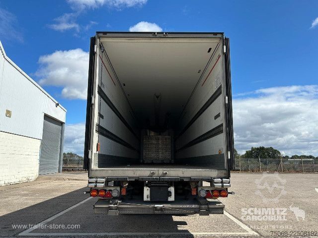Koeloplegger Schmitz Cargobull Reefer Standard Taillift