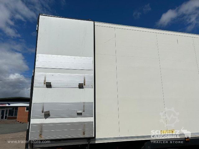 Koeloplegger Schmitz Cargobull Reefer Standard Taillift
