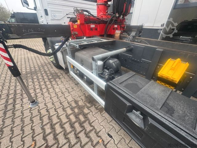 Wywrotka MERCEDES-BENZ Axor 2633 Kipper mit Kran Fassi F135