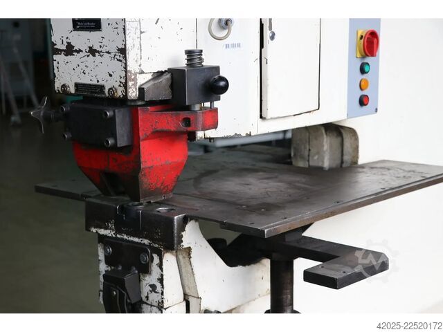 Presă de perforare MUBEA HP 1000 / 760