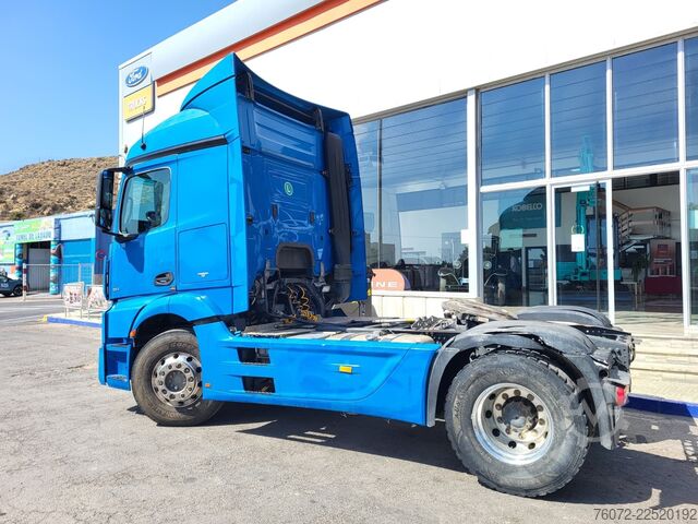 Standaard trekker Mercedes-Benz Actros 1843