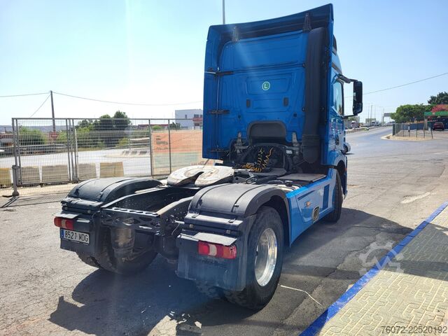 Standaard trekker Mercedes-Benz Actros 1843