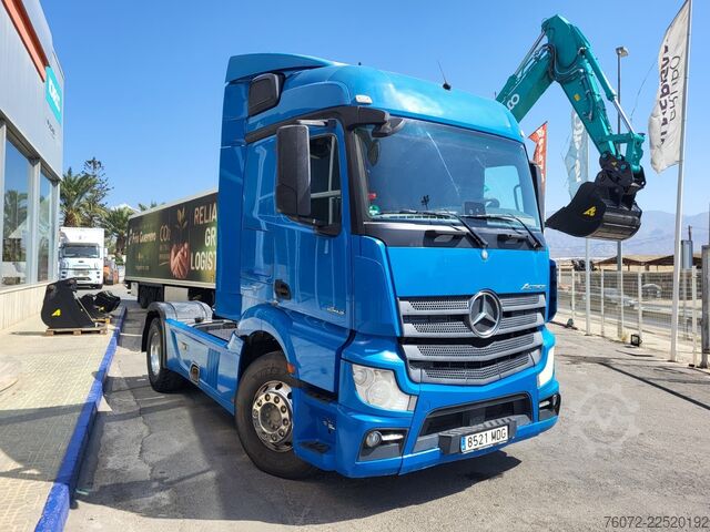 Standaard trekker Mercedes-Benz Actros 1843