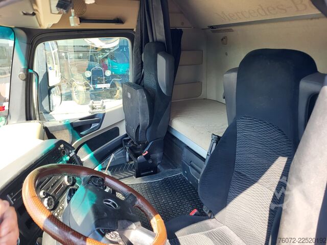 Standaard trekker Mercedes-Benz Actros 1843