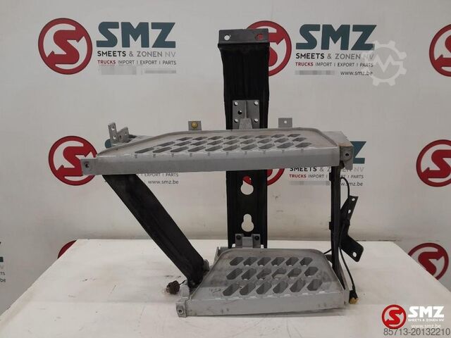 Cabine Volvo Occ opstapbak rechts Volvo