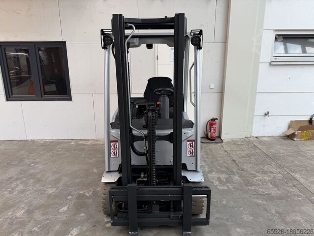 Elektrische vorkheftruck 3 wielen Still RX 20-14 C / 5290 Std.