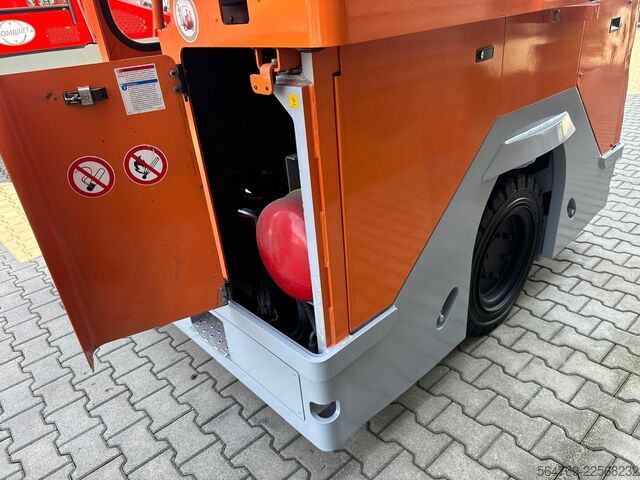 Dört yollu forklift Hubtex DQ45 G //LPG//Triple//Only 1116 hours !