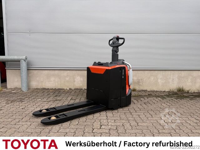 Transpalet manual Toyota LPE 200 / Akku neu!