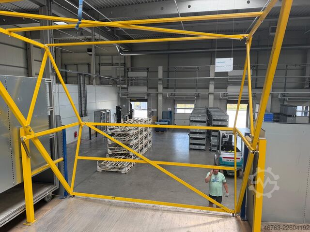 Lagerbühne Palettenübergabeplatz Palettenübergabestation 