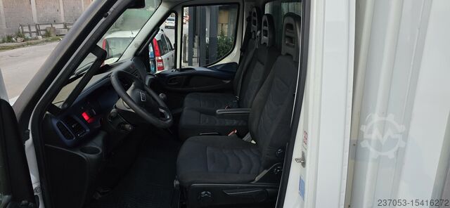 φορτηγό με κιβώτιο Iveco 72C18 CENTINA E SPONDA 