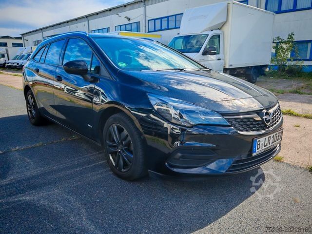 Minibus OPEL Astra 1.4 Turbo Sports Tourer/LED/Kamera/Klima