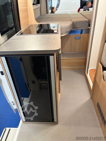 Lakóautó PÖSSL 2026 - Summit 600 L Elegance -CSL Munich Edition